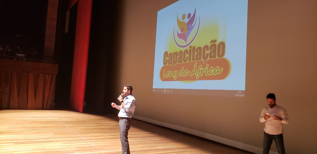 Palestras para 2000 alunos do curso de capacitação hoje na cidade das artes na Barra da Tijuca 4